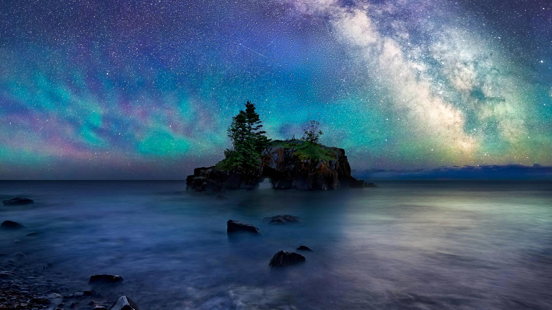 HollowRock_ZH-CN11829527473_1920x1080.jpg