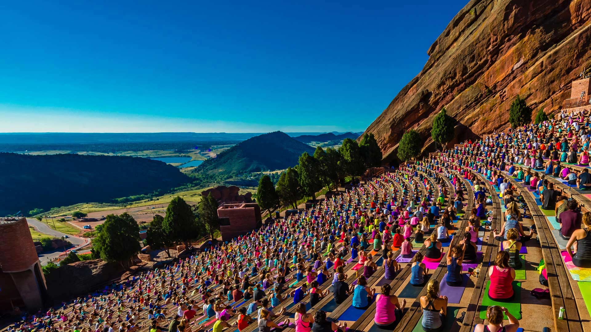 RedRocksYoga_EN-CN9887175850_1920x1080.jpg
