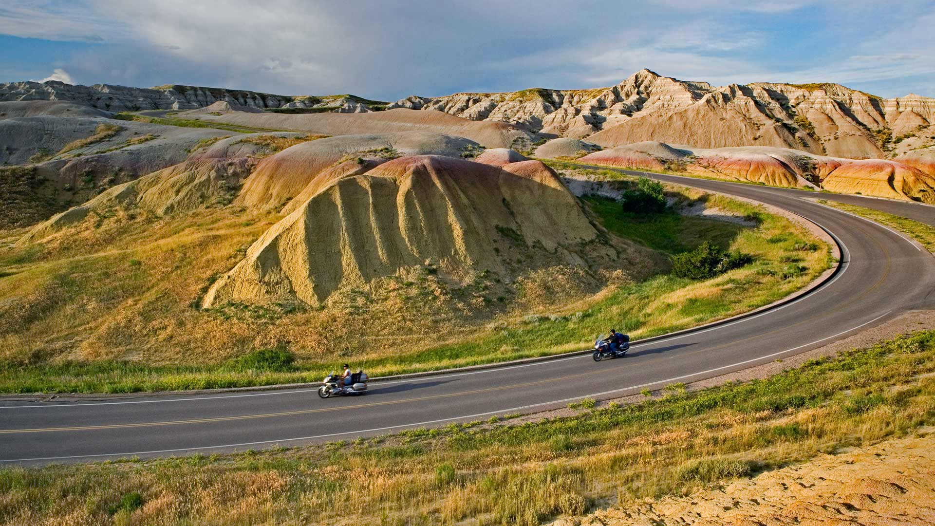 BadlandsCycle_ZH-CN11688990875_1920x1080.jpg