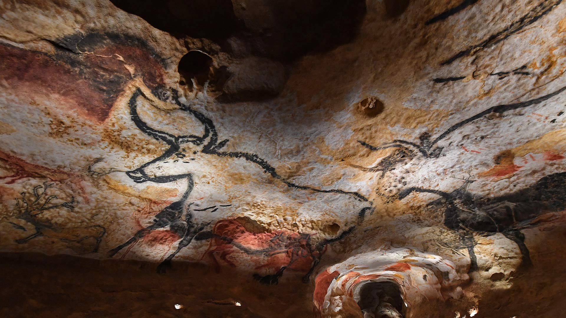 LascauxCavePainting_ZH-CN11733576571_1920x1080.jpg