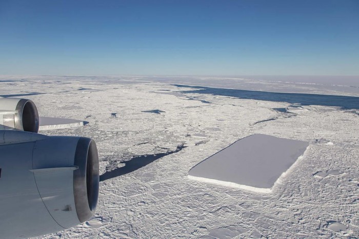 nasaiceberg2.jpg