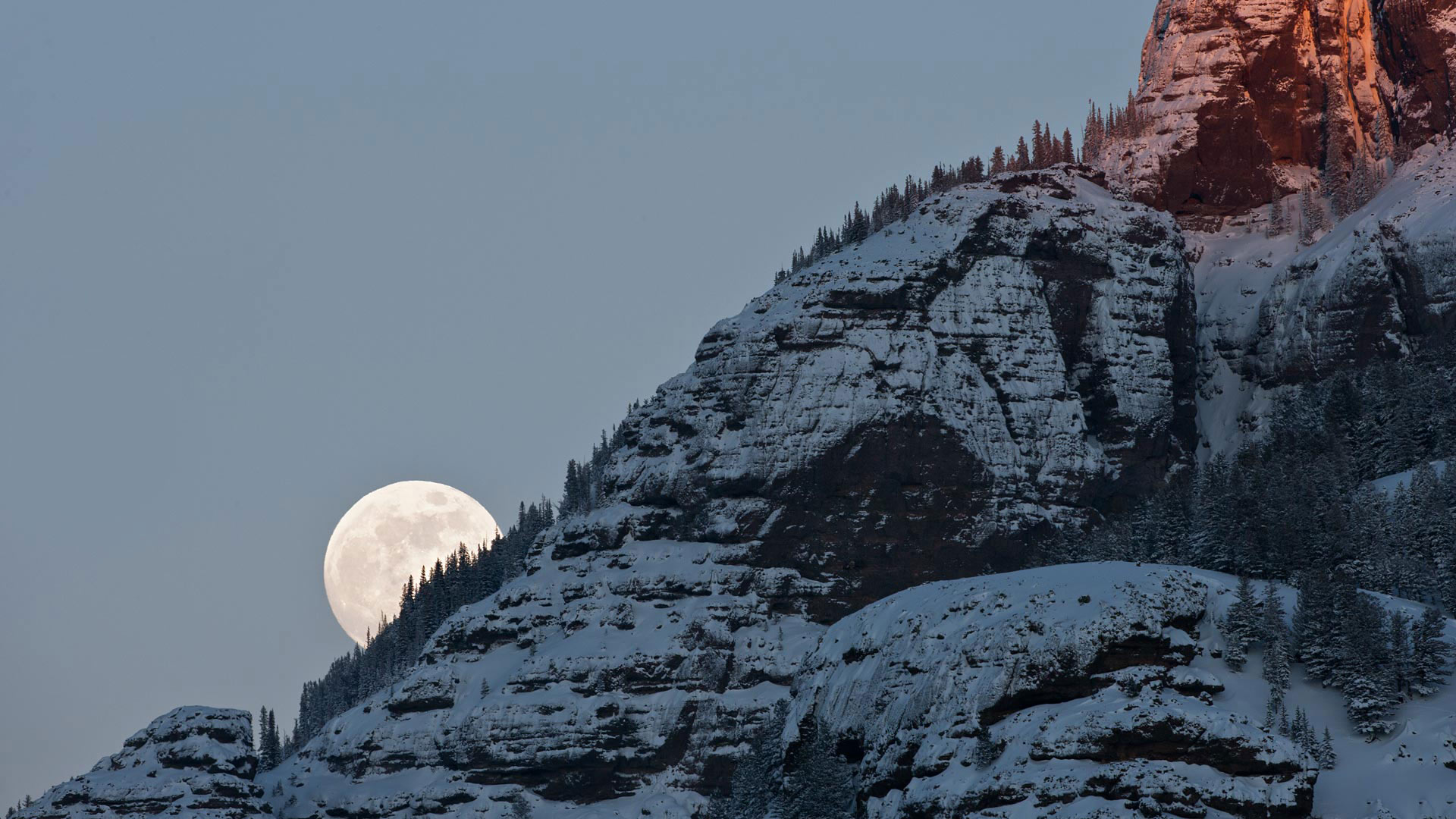 ColdMoonRising_ZH-CN6131399146_1920x1080.jpg