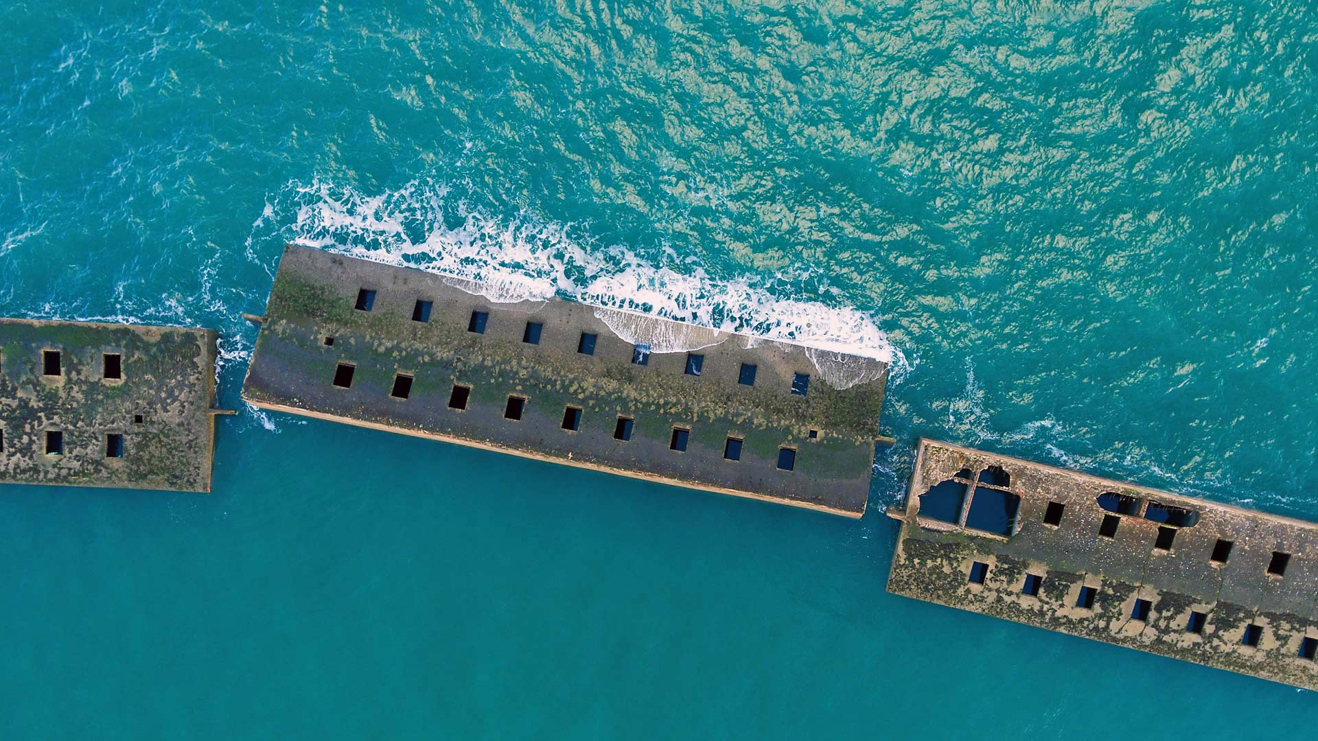 MulberryArtificialHarbour_ZH-CN3973249802_1920x1080.jpg