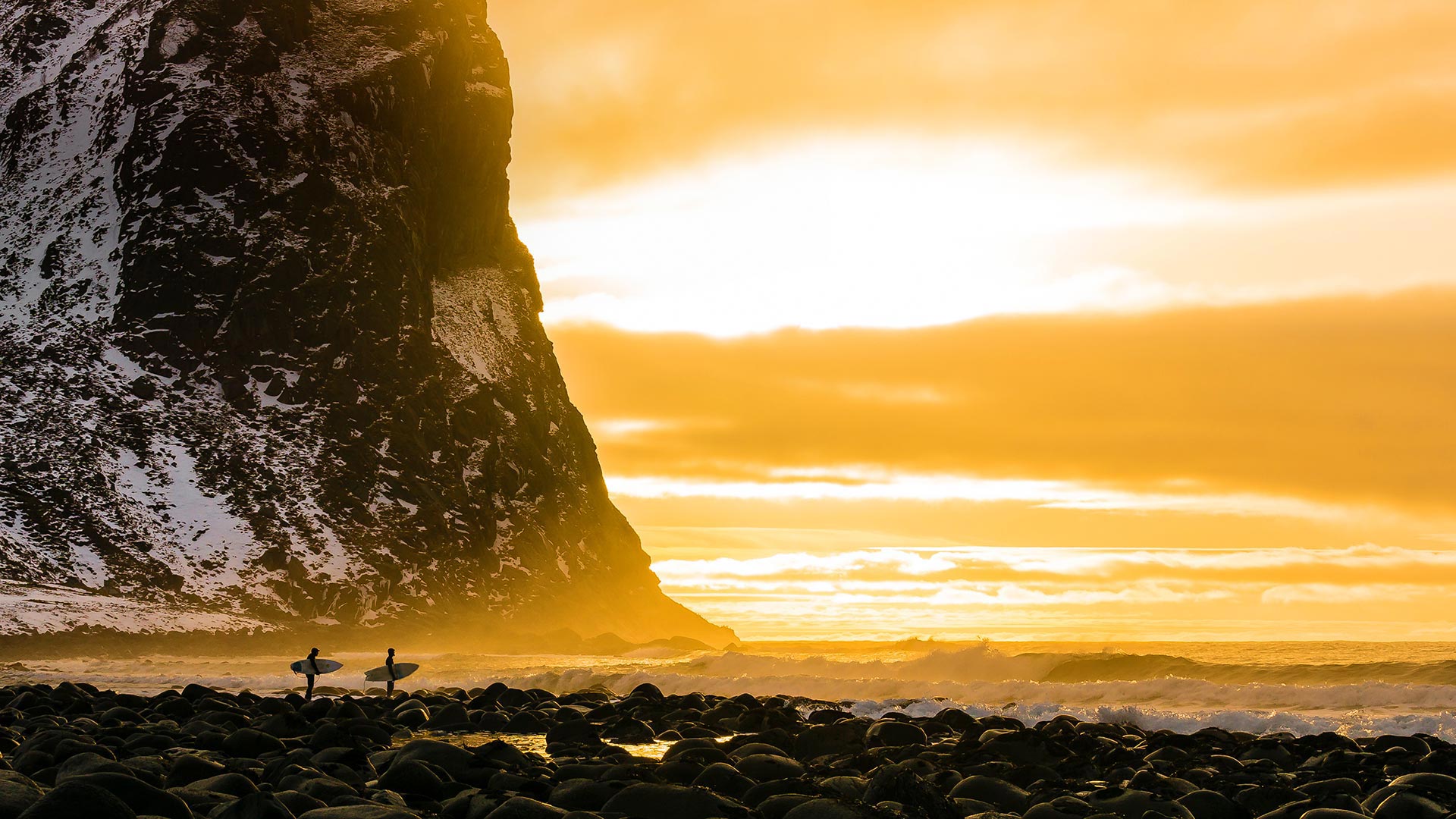 LofotenSurfing_ZH-CN5901239545_1920x1080.jpg