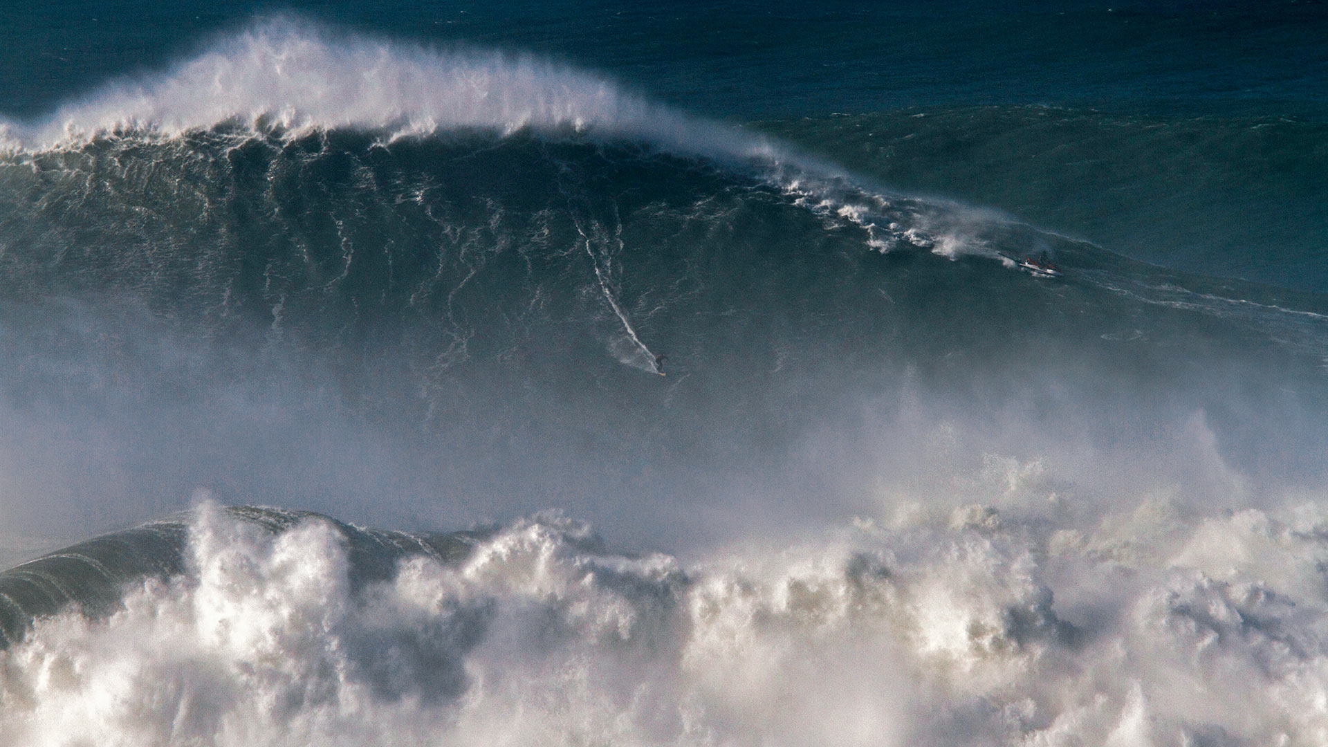 BigWaveSurfing_EN-CN9839192962_1920x1080.jpg