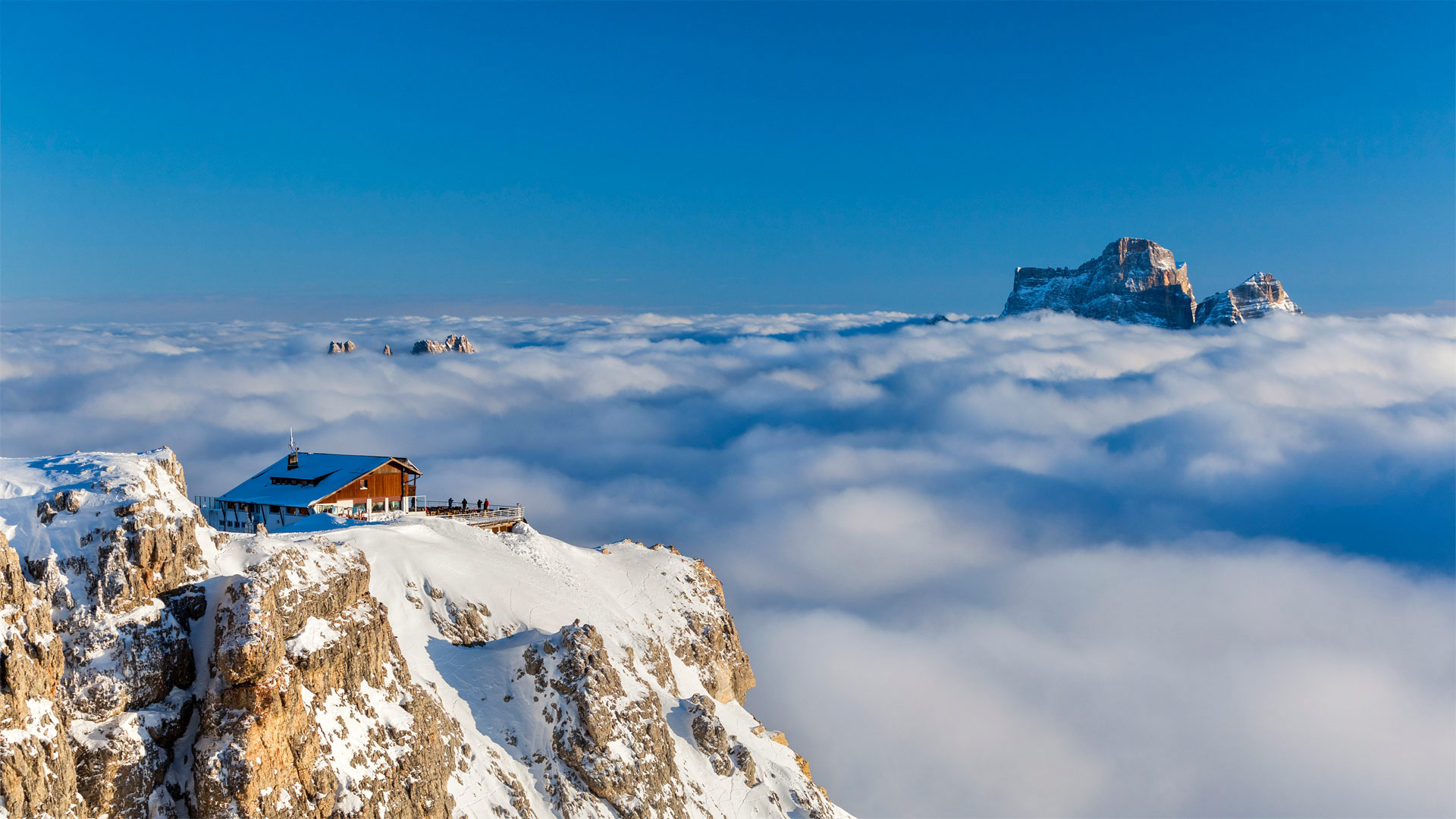 CloudsPelmo_ZH-CN3713829654_1920x1080.jpg