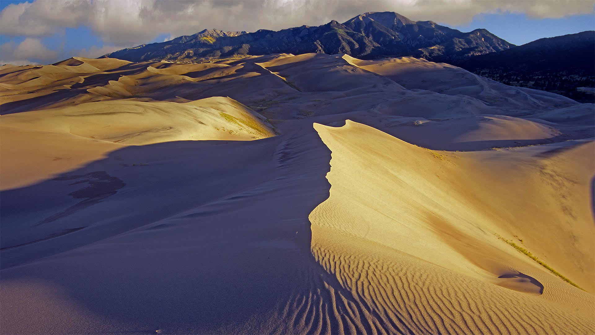 SangreCristoDunes_ZH-CN7193190503_1920x1080.jpg
