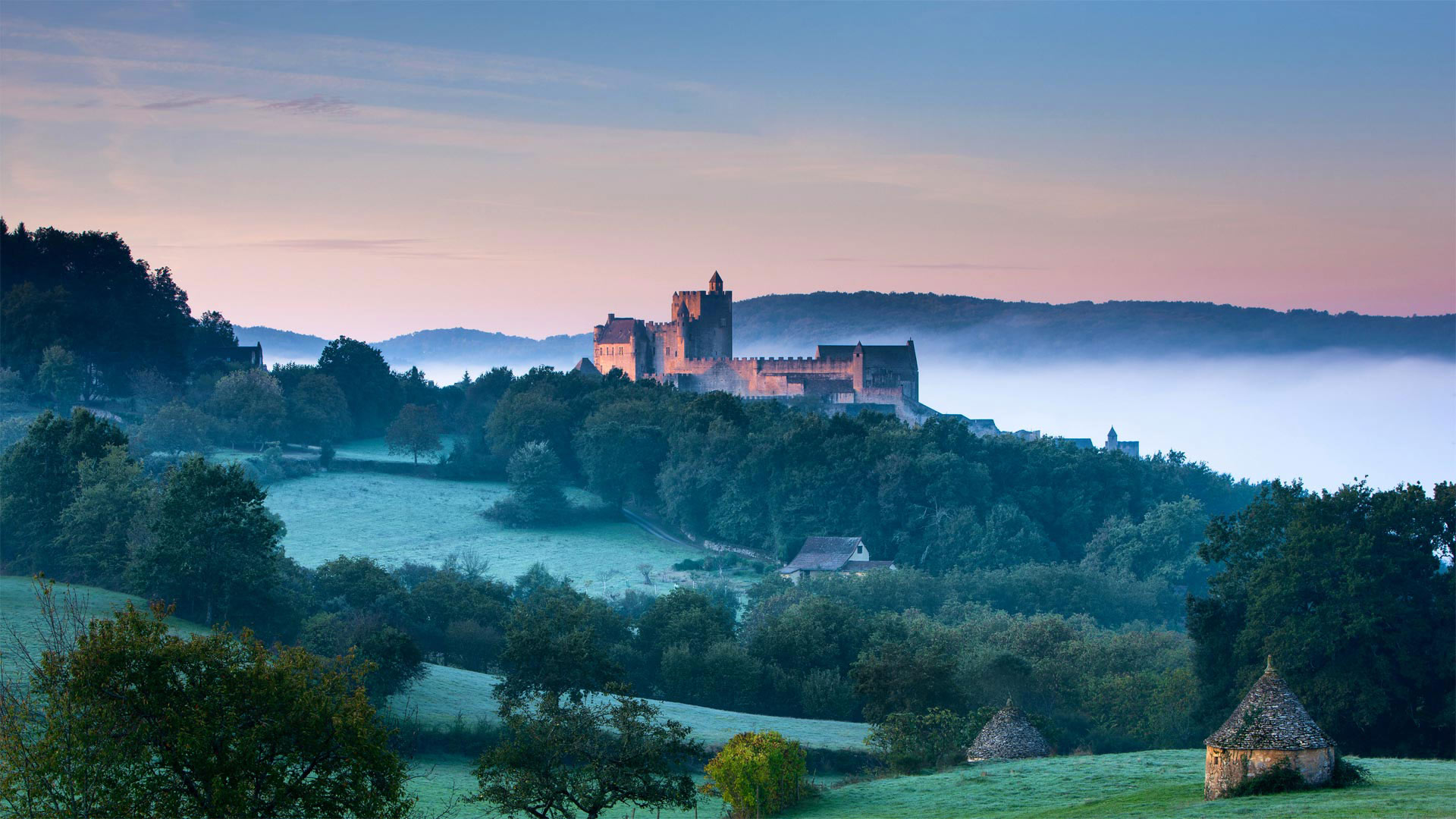 ChateauBeynac_ZH-CN8777586167_1920x1080.jpg