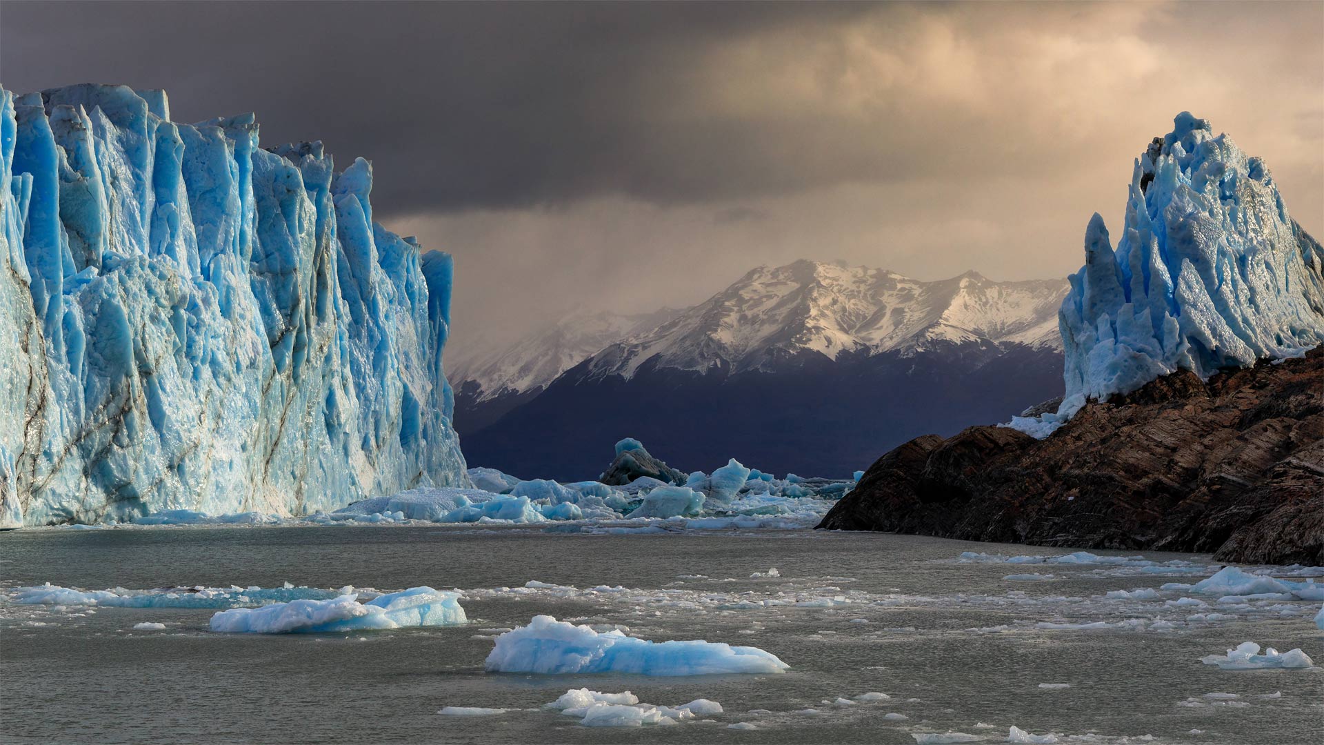 PeritoMorenoArgentina_ZH-CN8205335022_1920x1080.jpg
