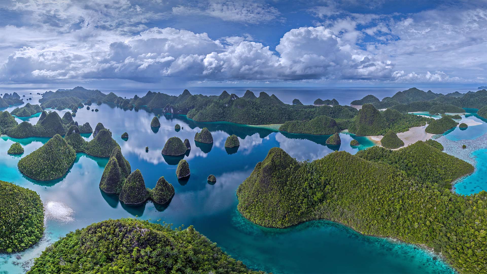 RajaAmpat_ZH-CN2820406309_1920x1080.jpg