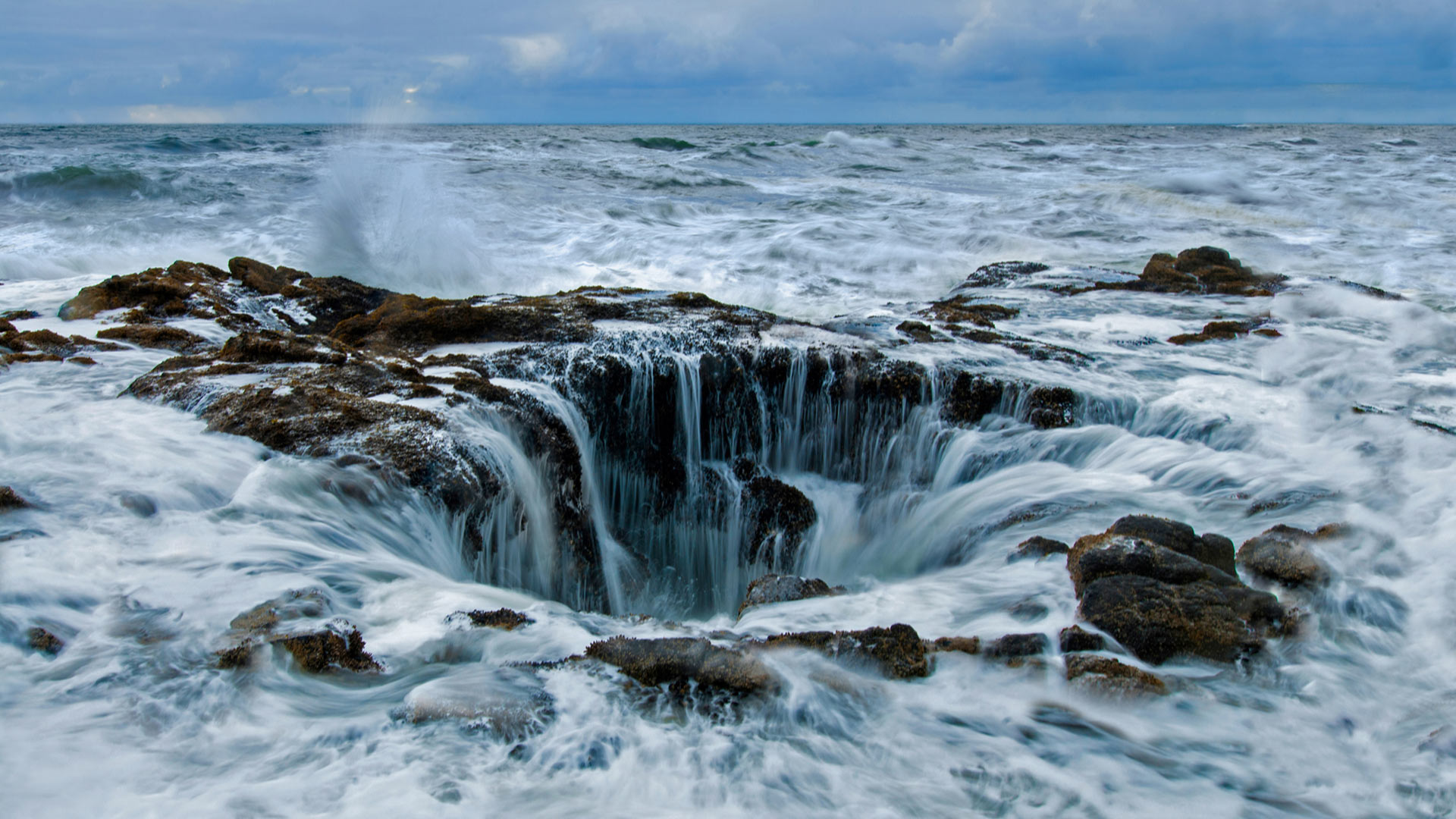 CapePerpetua_ZH-CN4150223705_1920x1080.jpg