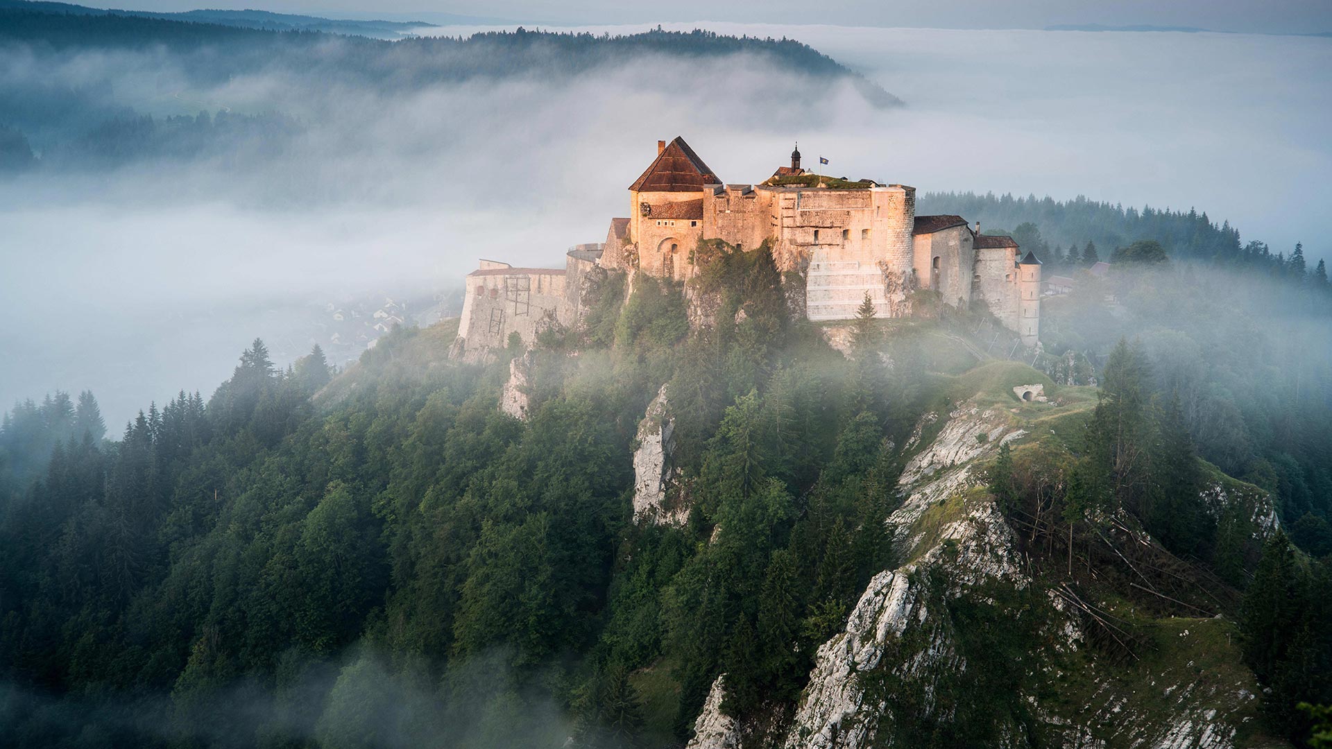 JouxFog_ZH-CN9947036409_1920x1080.jpg