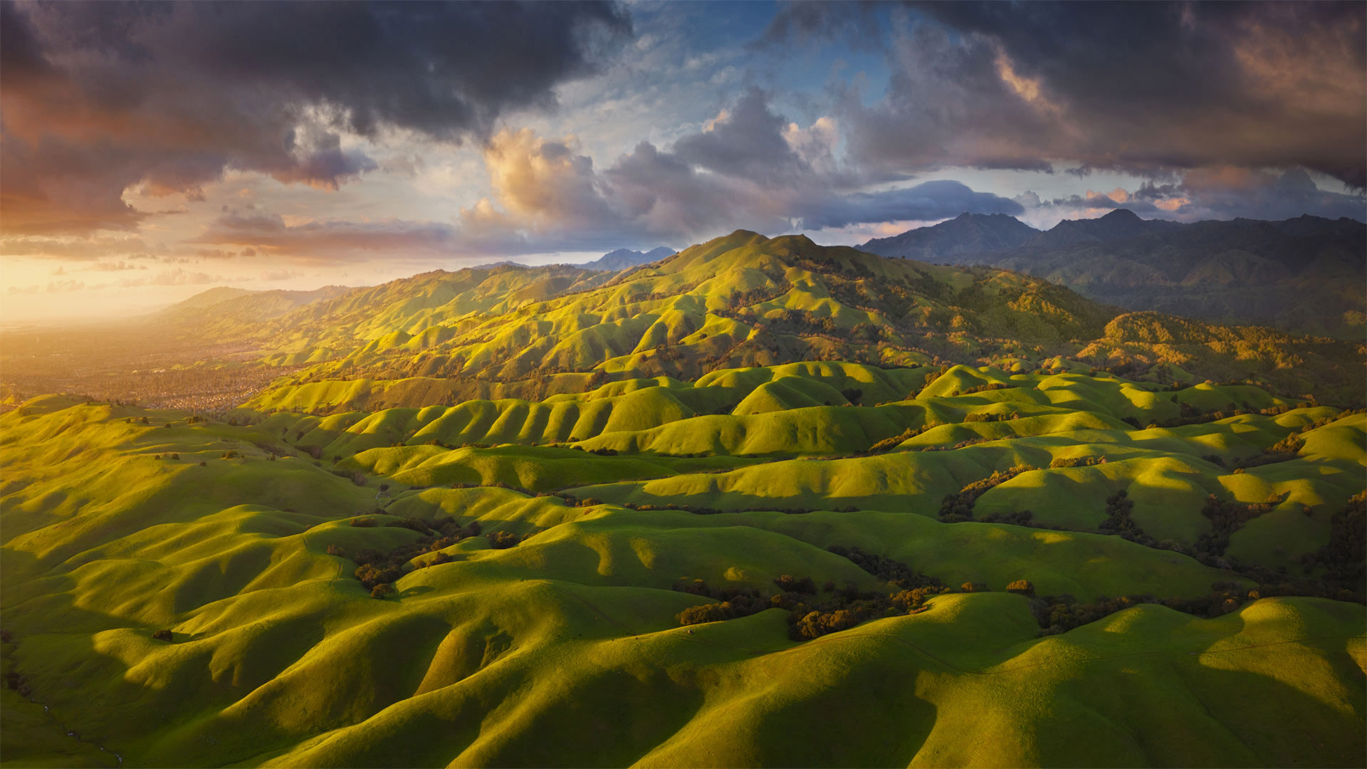 RollingHills_ZH-CN3969739987_1920x1080.jpg