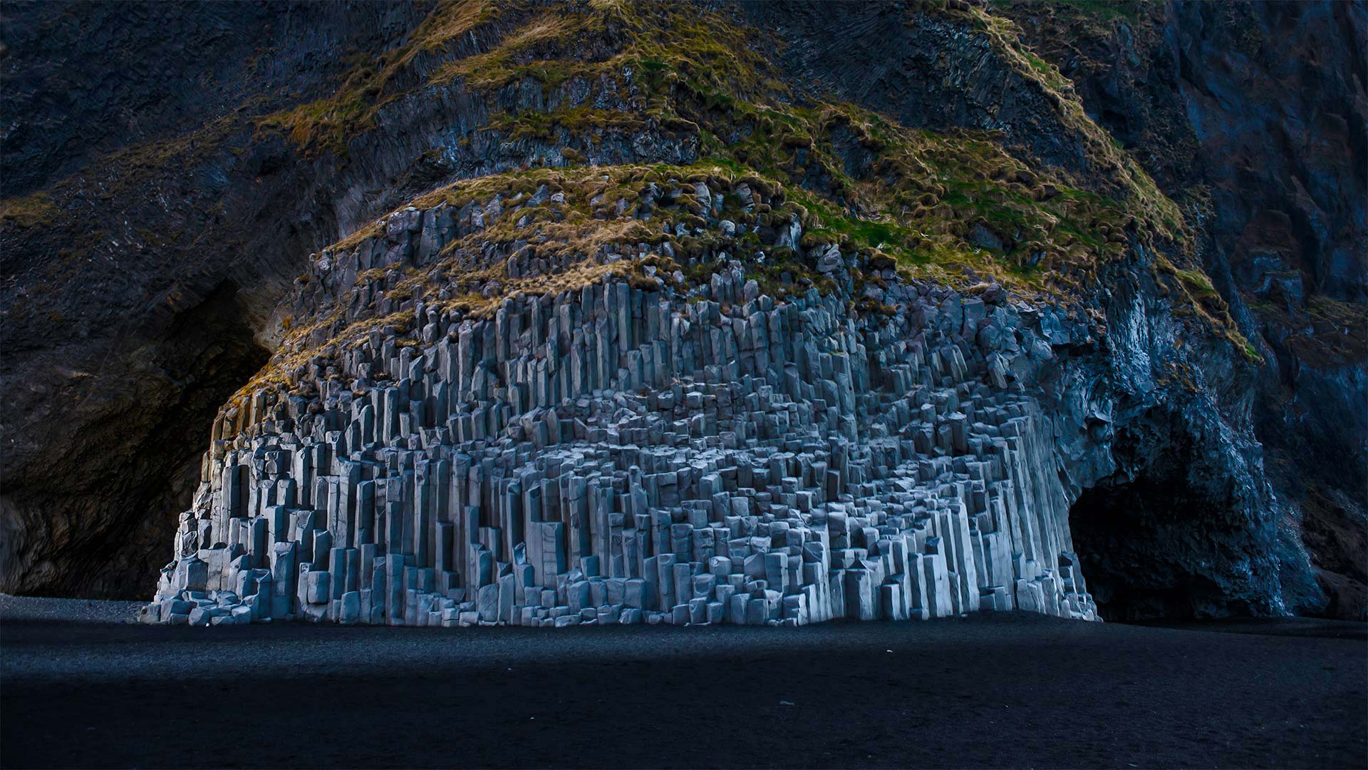 Reynisfjara_ZH-CN2125000937_1920x1080.jpg
