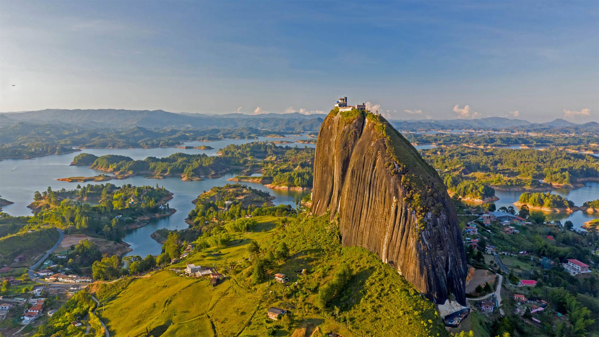 Guatape_ZH-CN9344556154_1920x1080.jpg