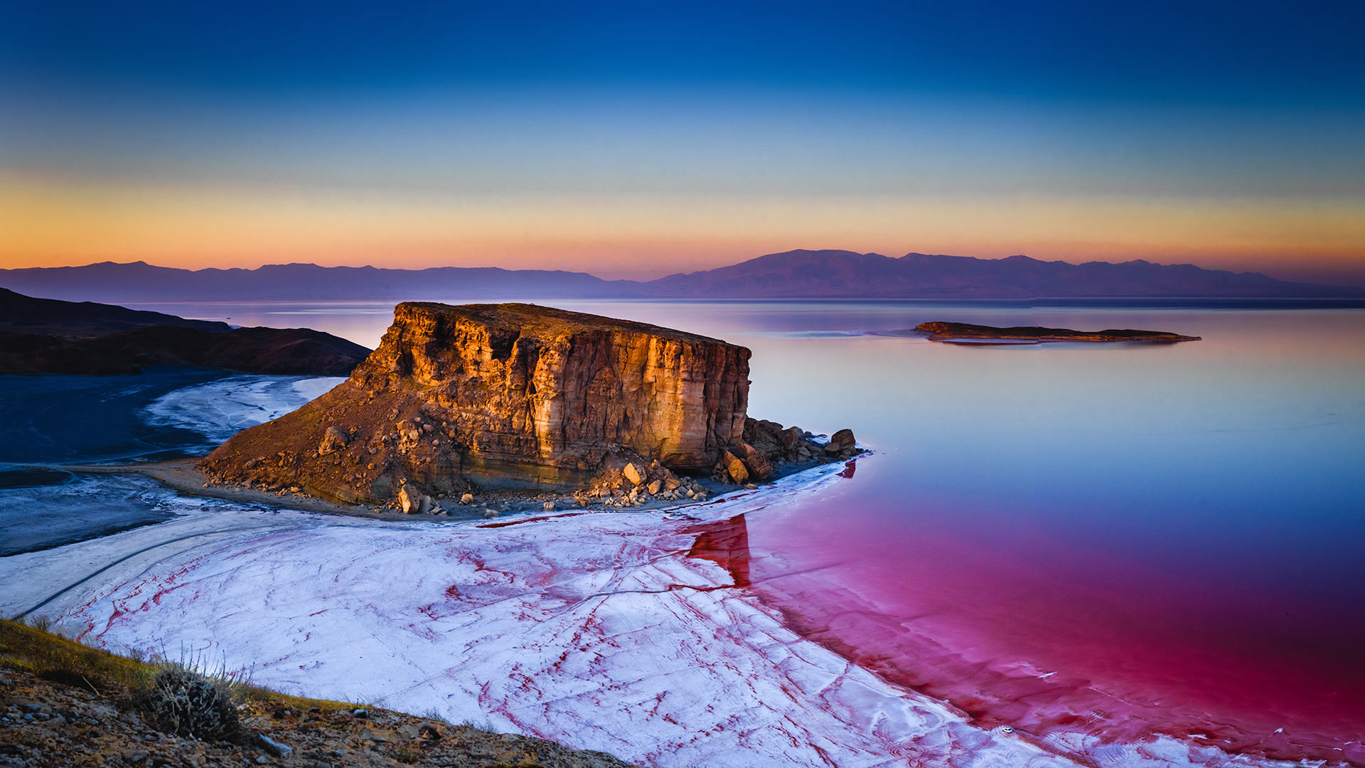LakeUrmia_ZH-CN4941337431_1920x1080.jpg