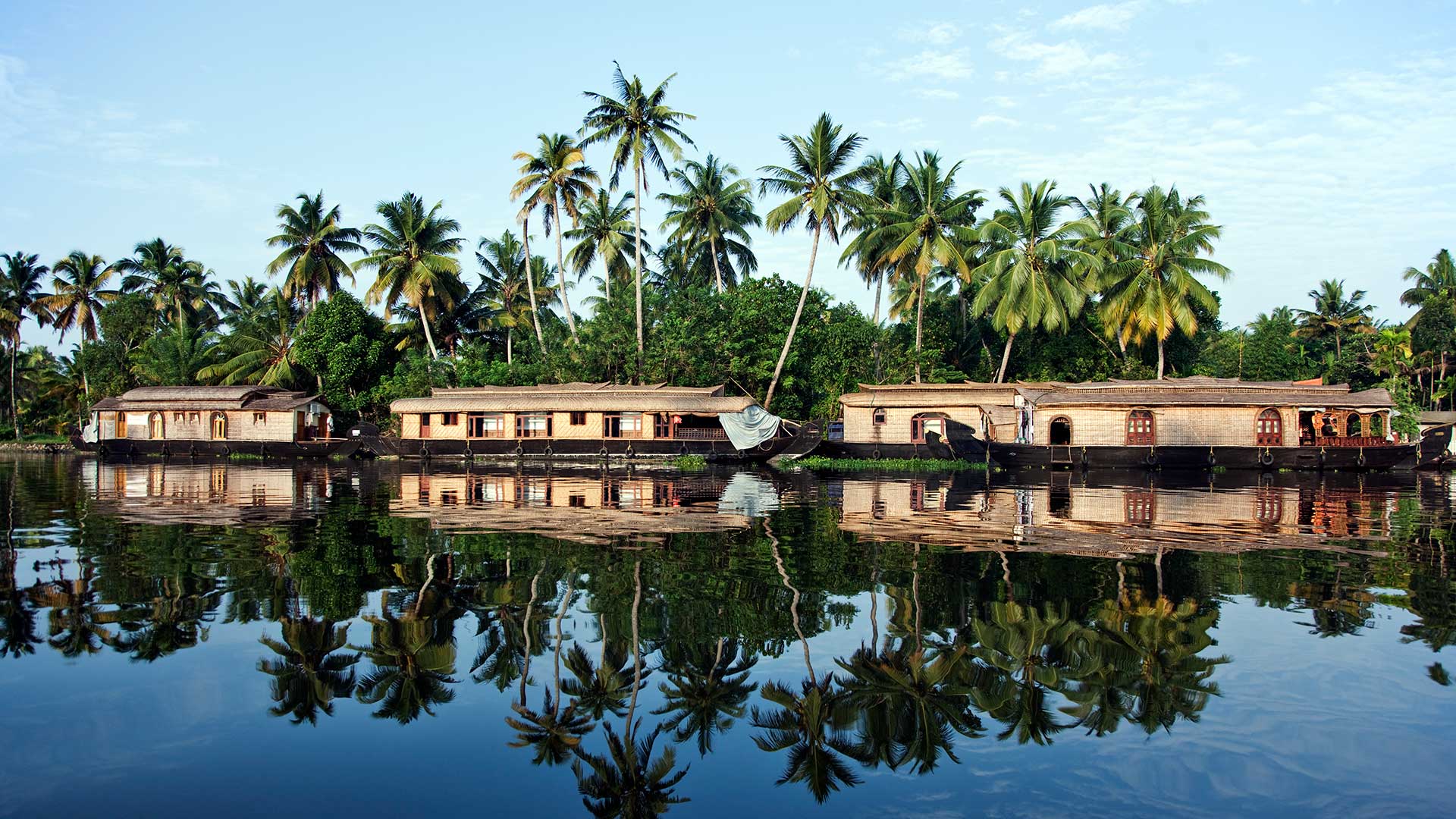 HouseboatKerala_ZH-CN0318796630_1920x1080.jpg