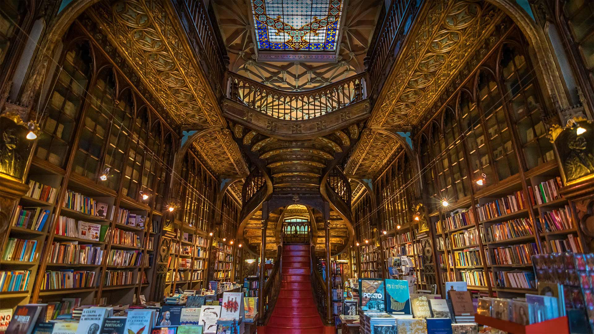 LivrariaLello_EN-CN3399107740_1920x1080.jpg