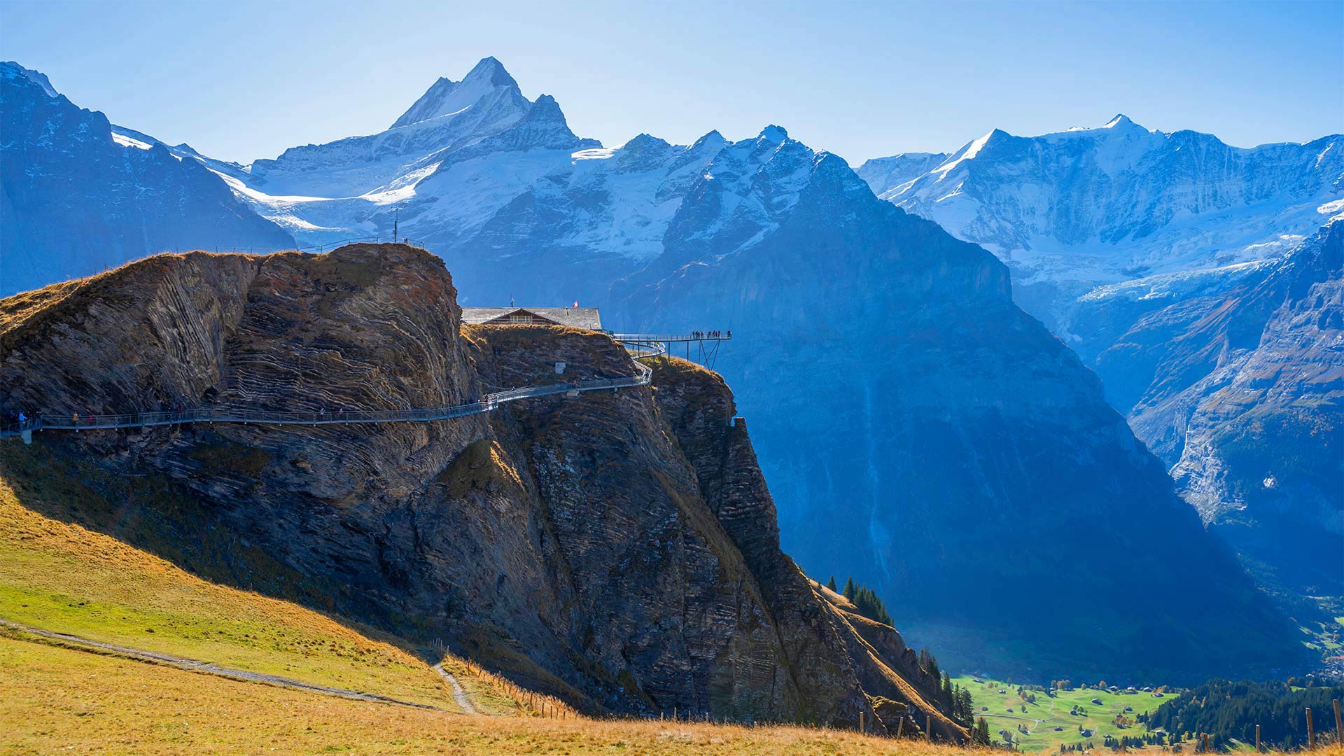 FirstCliff_ZH-CN2308482395_1920x1080.jpg