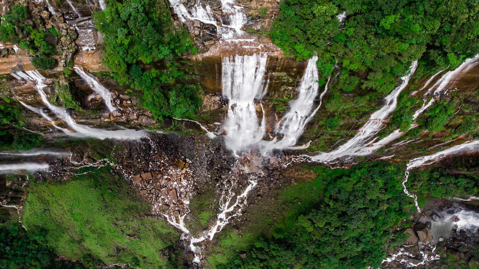 NohsngithiangFalls_ZH-CN1819466830_1920x1080.jpg