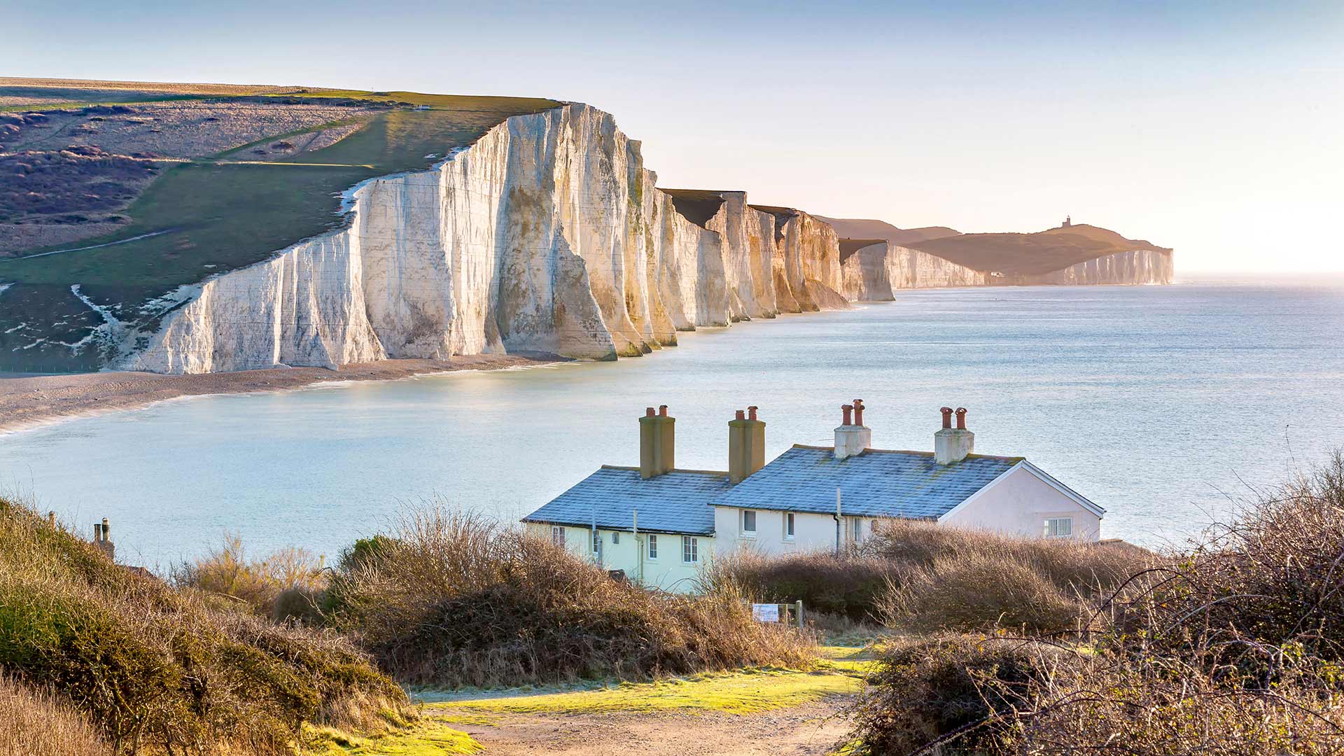 SevenSistersCliffs_ZH-CN5362127173_1920x1080.jpg