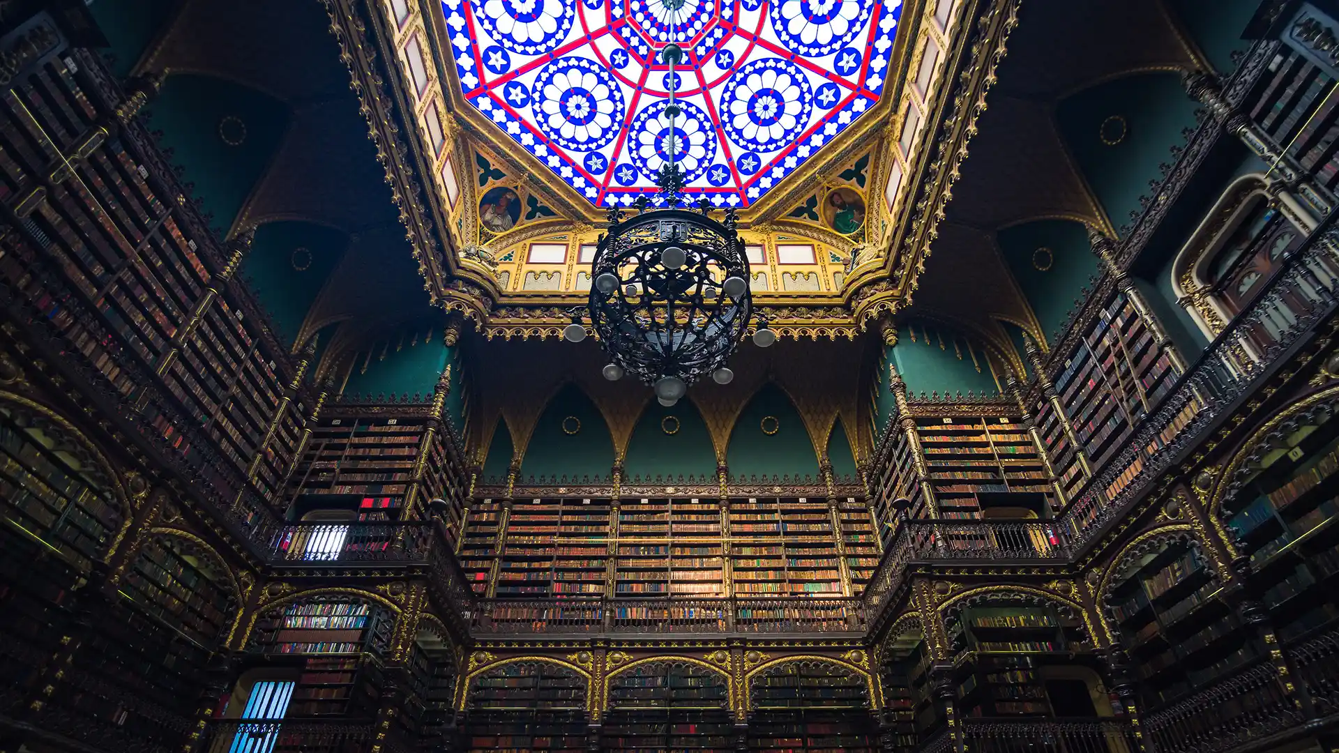 PortugueseLibrary_ZH-CN7096893027_1920x1080.webp